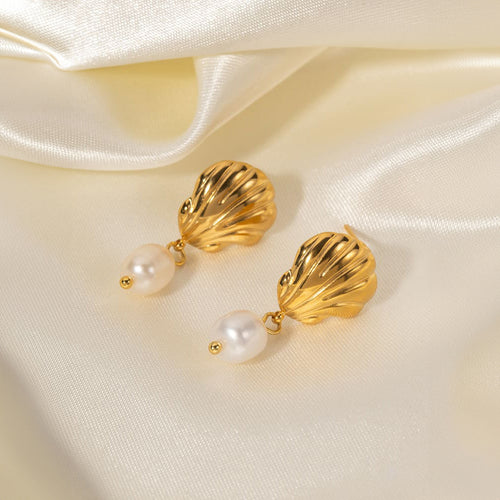 Shana Pearl Earrings