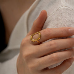 Oval Ring